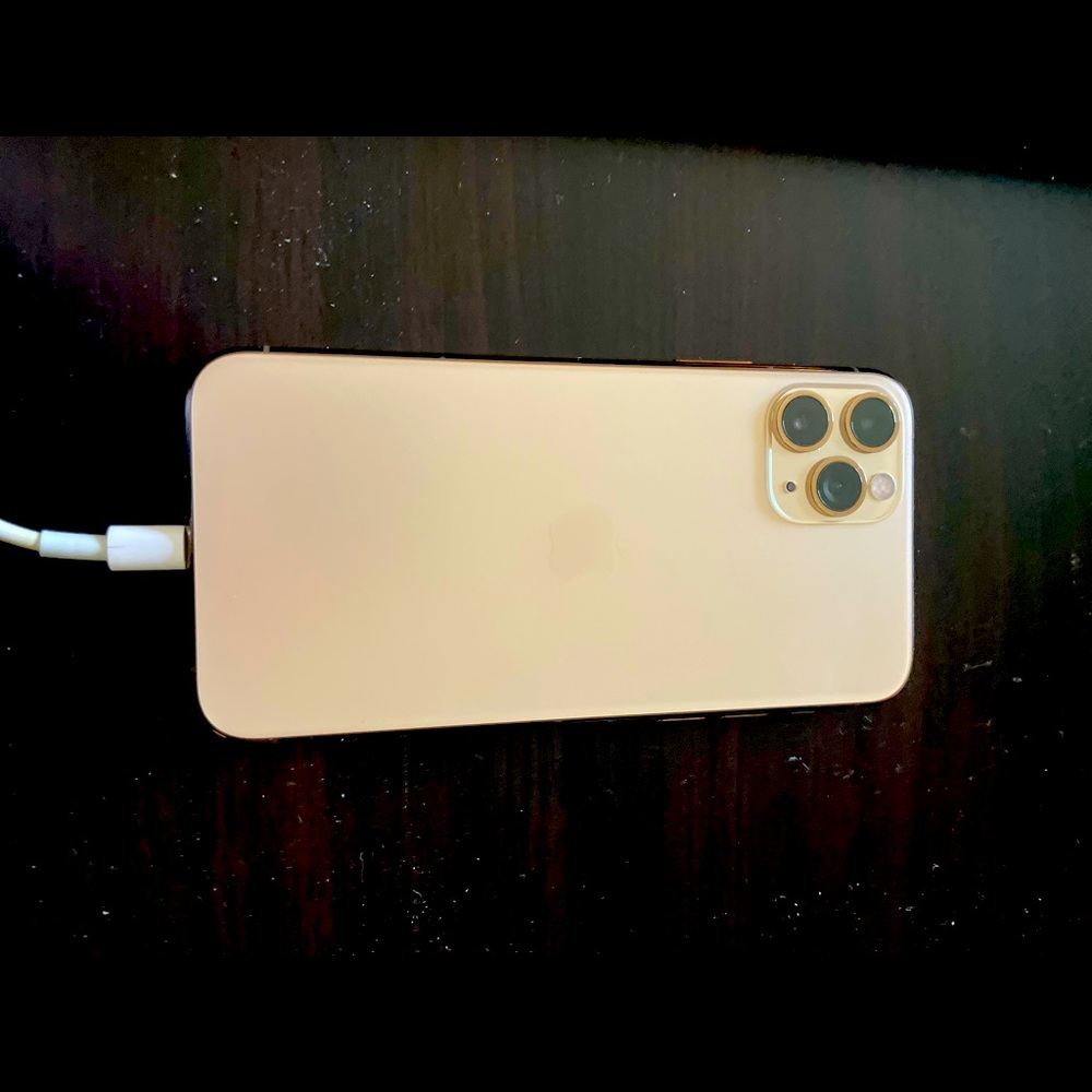 Gold iPhone 11 Pro in perfect condition